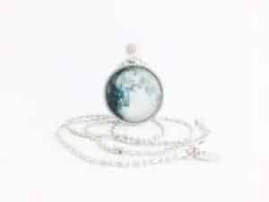 Moon Pendant Necklace – Waxing Gibbous Moon